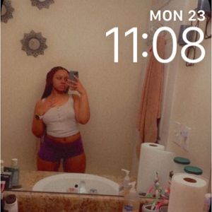 Meet your Posher, Dee